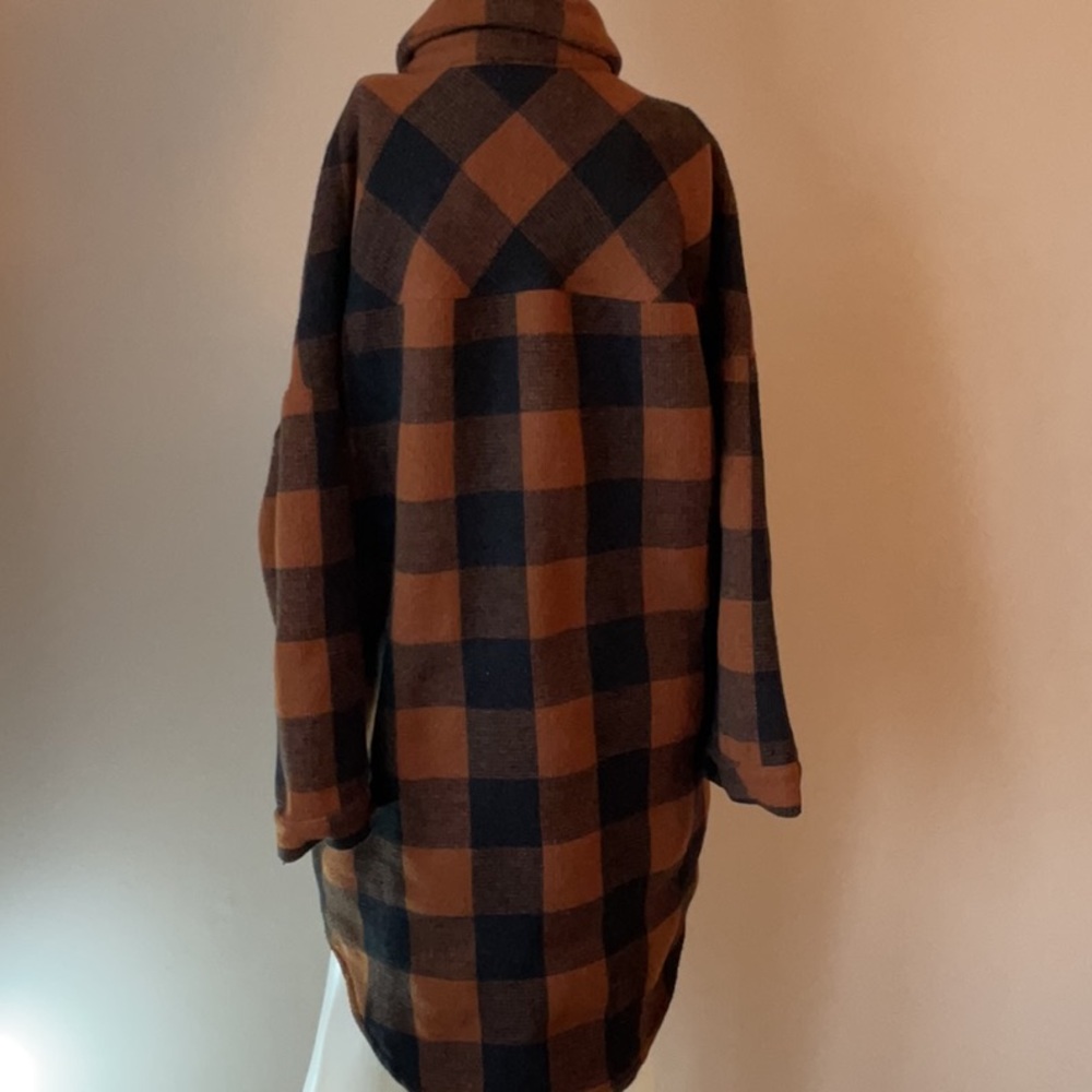 Oversized Long Shacket - Picture 5 of 12